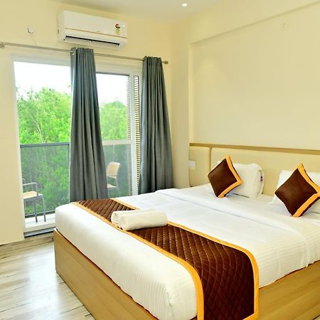 Hometown Sharu'S Inn A Luxury Hotel จิกมากาลูร์ ภายนอก รูปภาพ