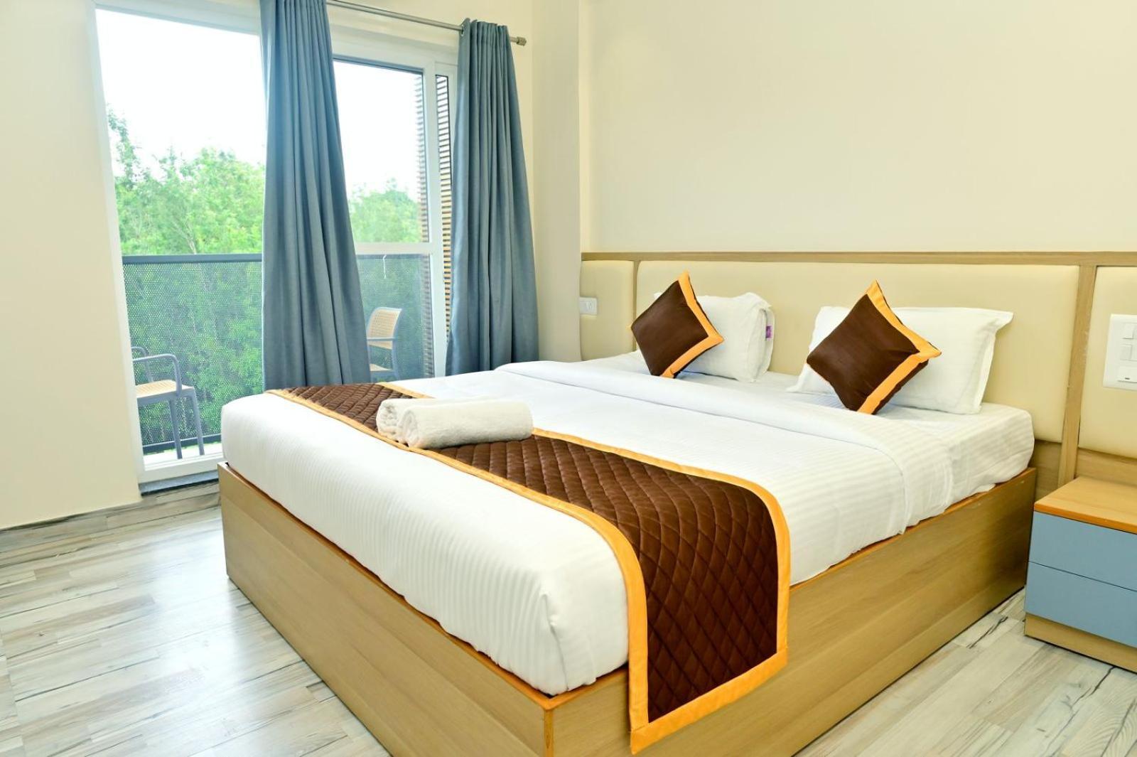 Hometown Sharu'S Inn A Luxury Hotel จิกมากาลูร์ ภายนอก รูปภาพ