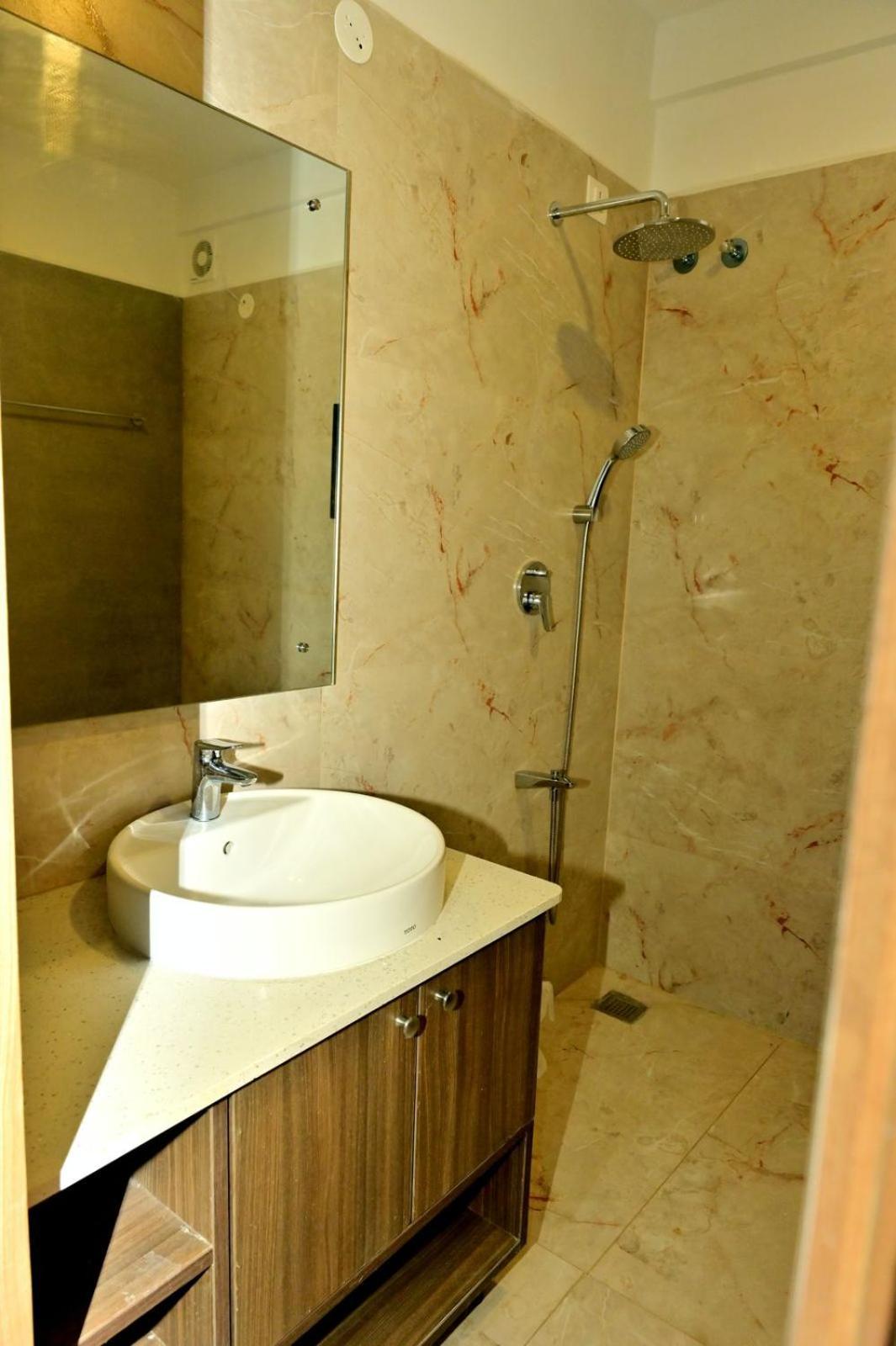 Hometown Sharu'S Inn A Luxury Hotel จิกมากาลูร์ ภายนอก รูปภาพ